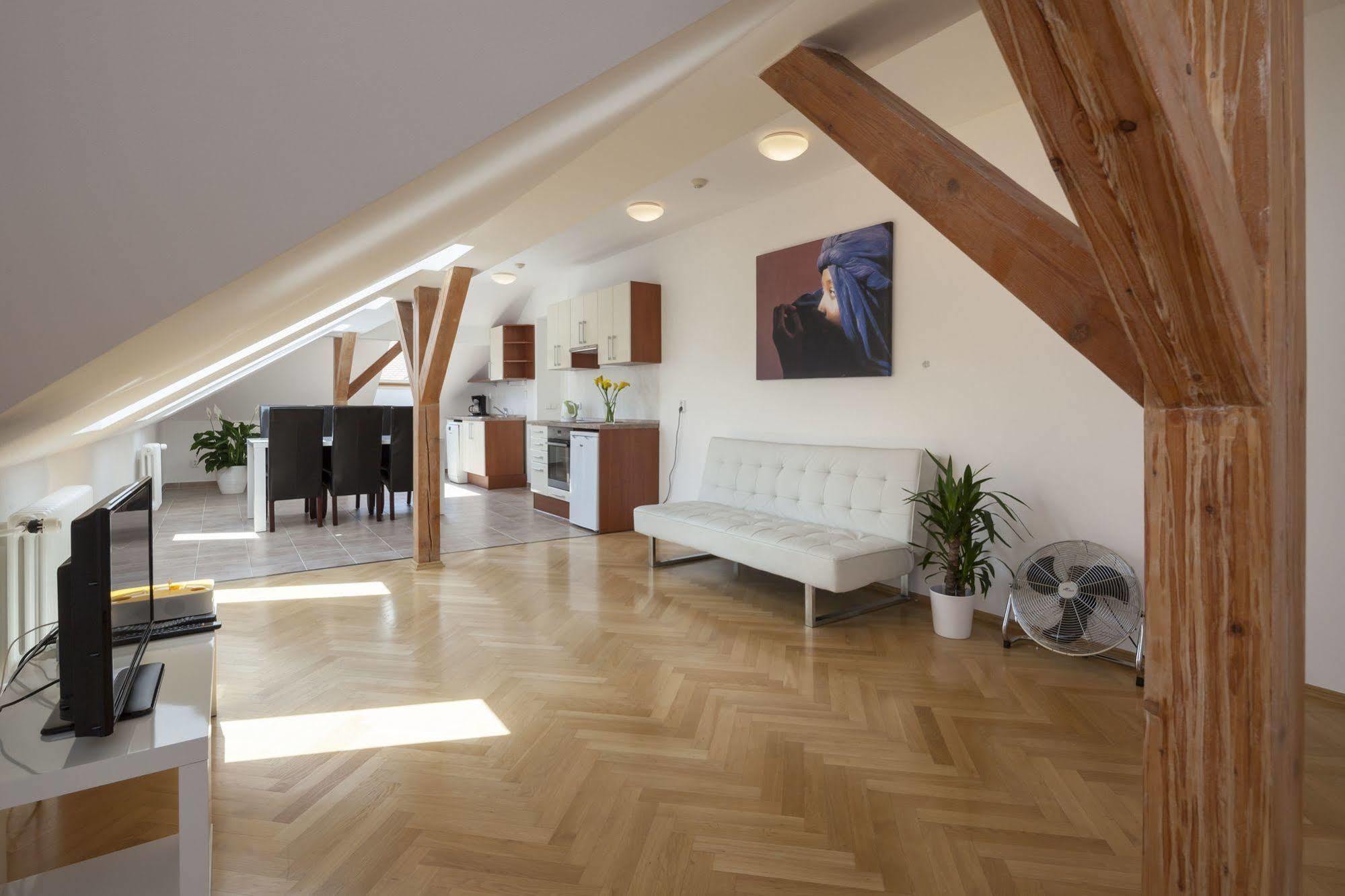 Capital Apartments Praga Zewnętrze zdjęcie