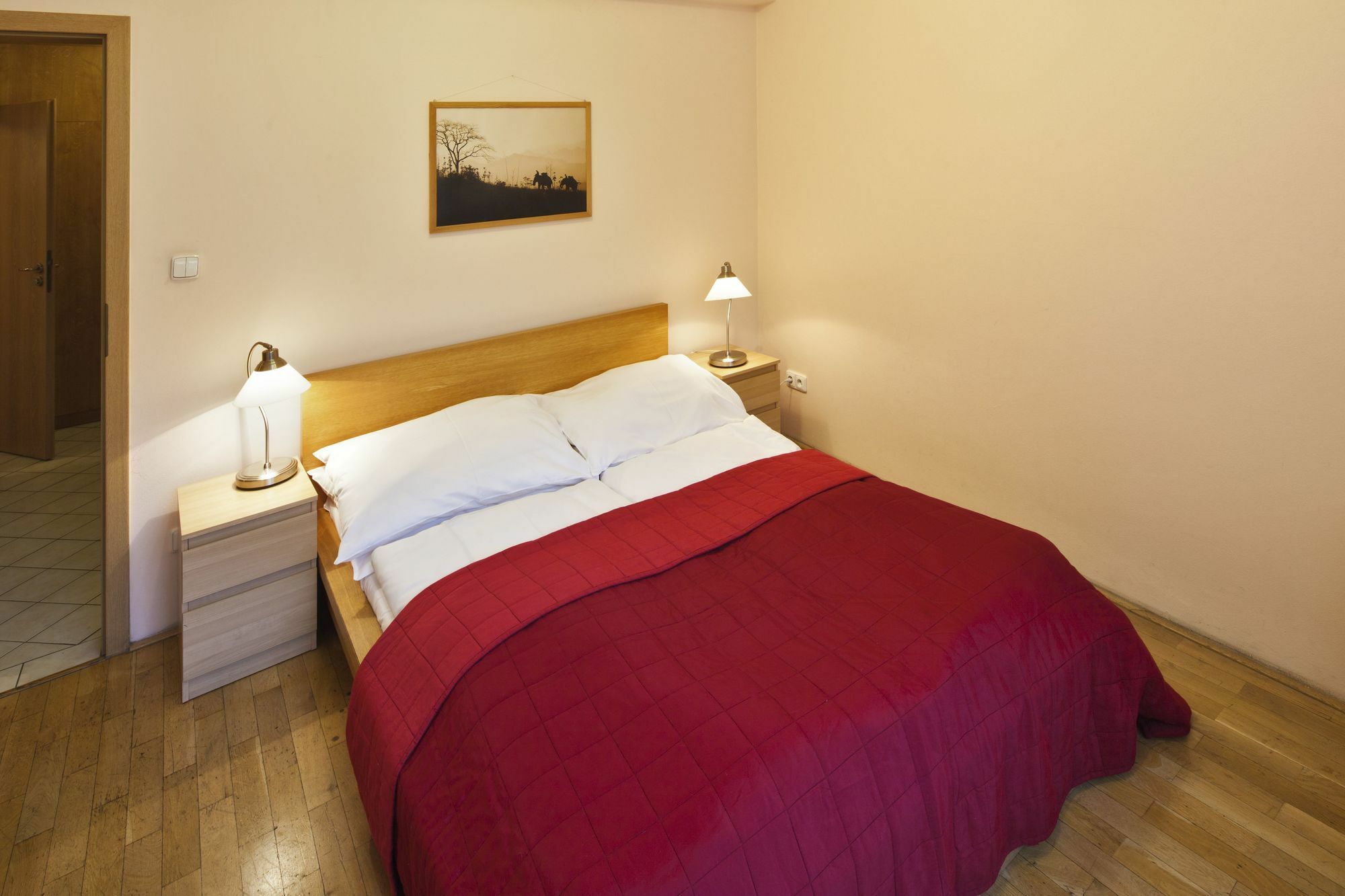Capital Apartments Praga Zewnętrze zdjęcie