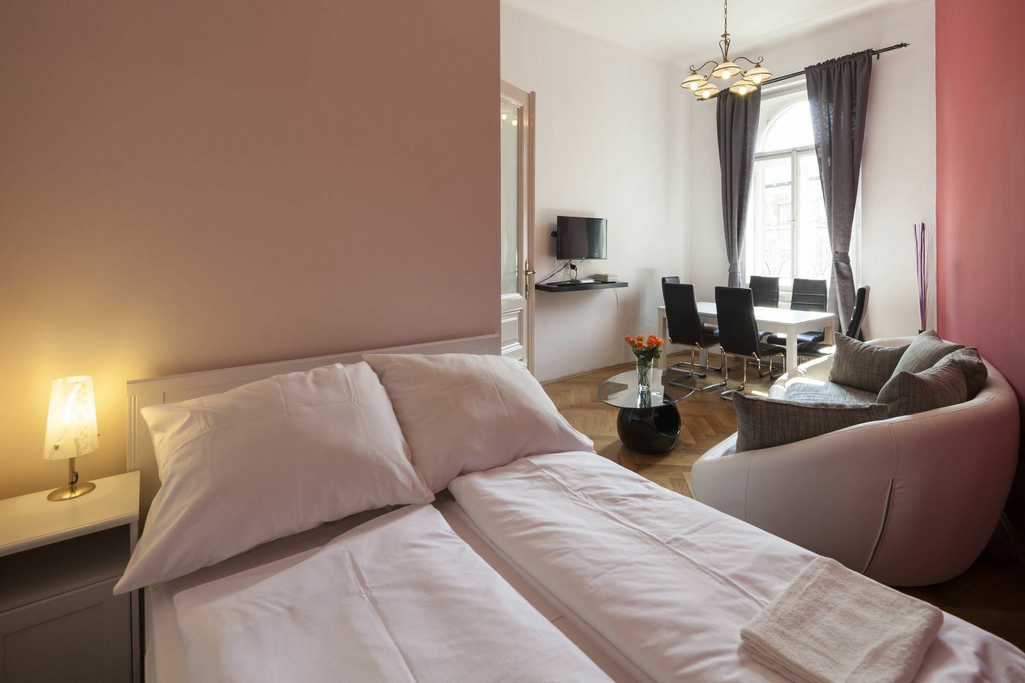 Capital Apartments Praga Zewnętrze zdjęcie