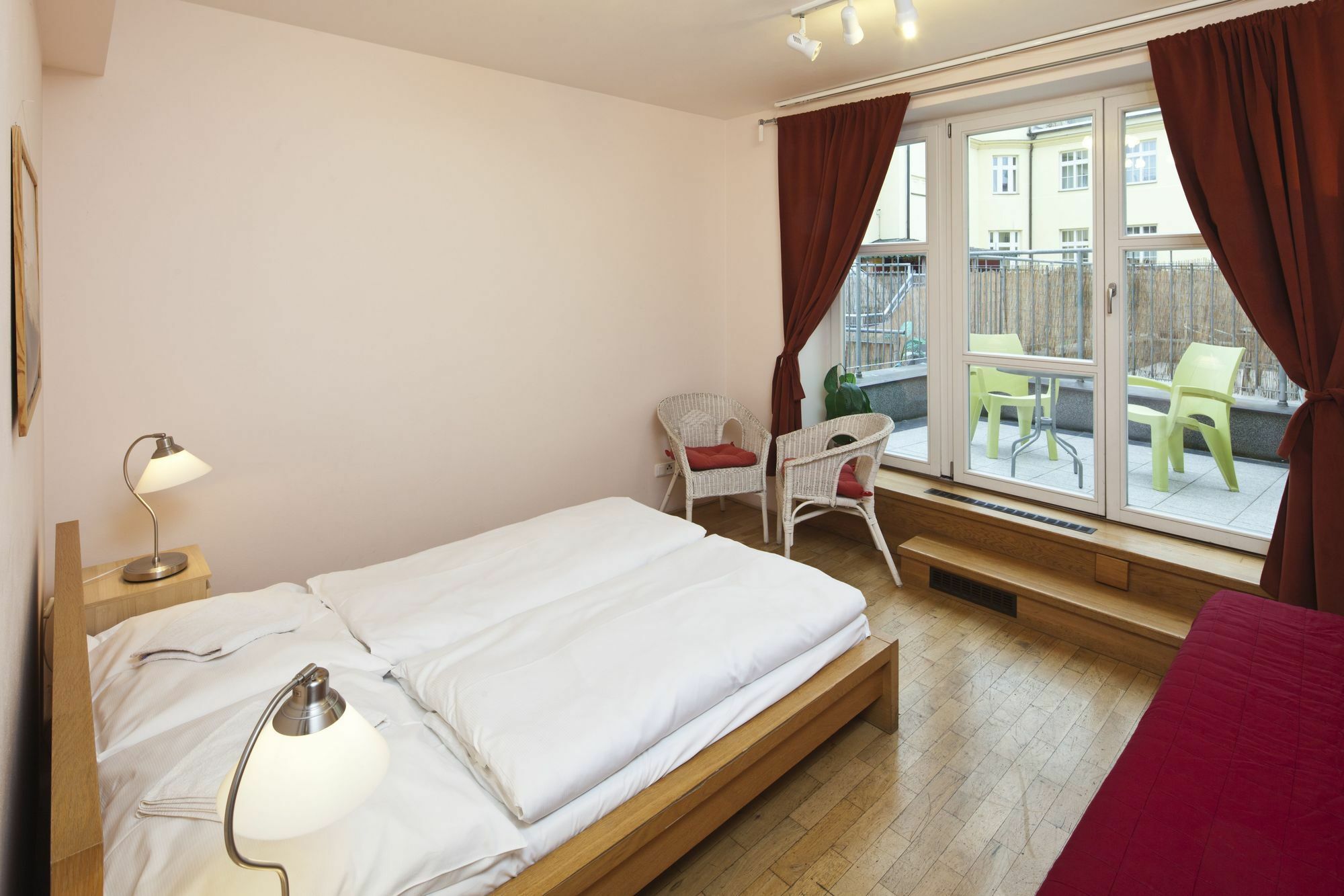 Capital Apartments Praga Zewnętrze zdjęcie